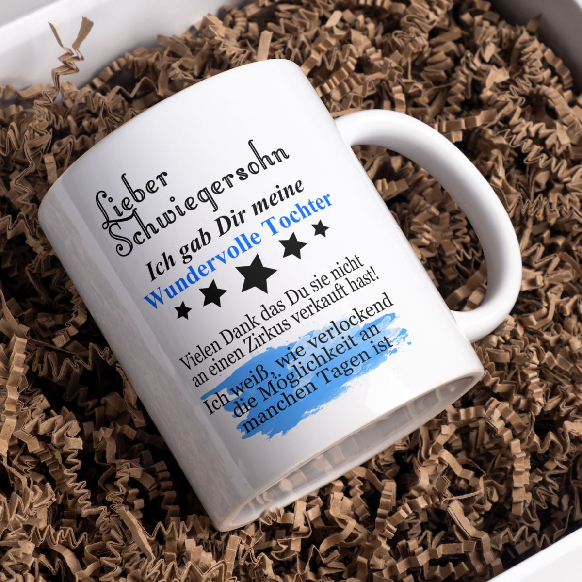 Weiße Keramiktasse mit lustigem Spruch für den Schwiegersohn.